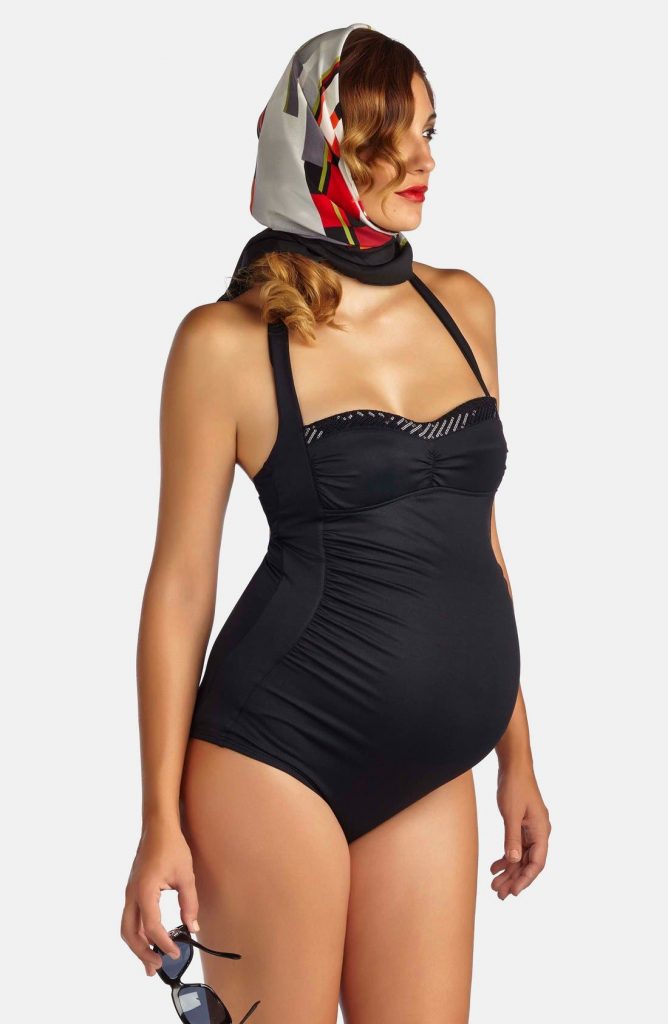 16 Sexy Maternity Bathing Suits That Will Make You Sizzle 14