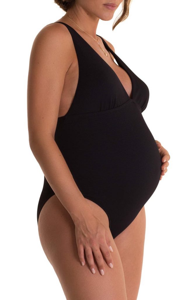 16 Sexy Maternity Bathing Suits That Will Make You Sizzle 15