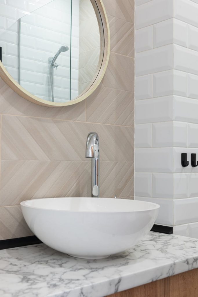 4 Ways to Make Your Bathroom Feel More Luxurious