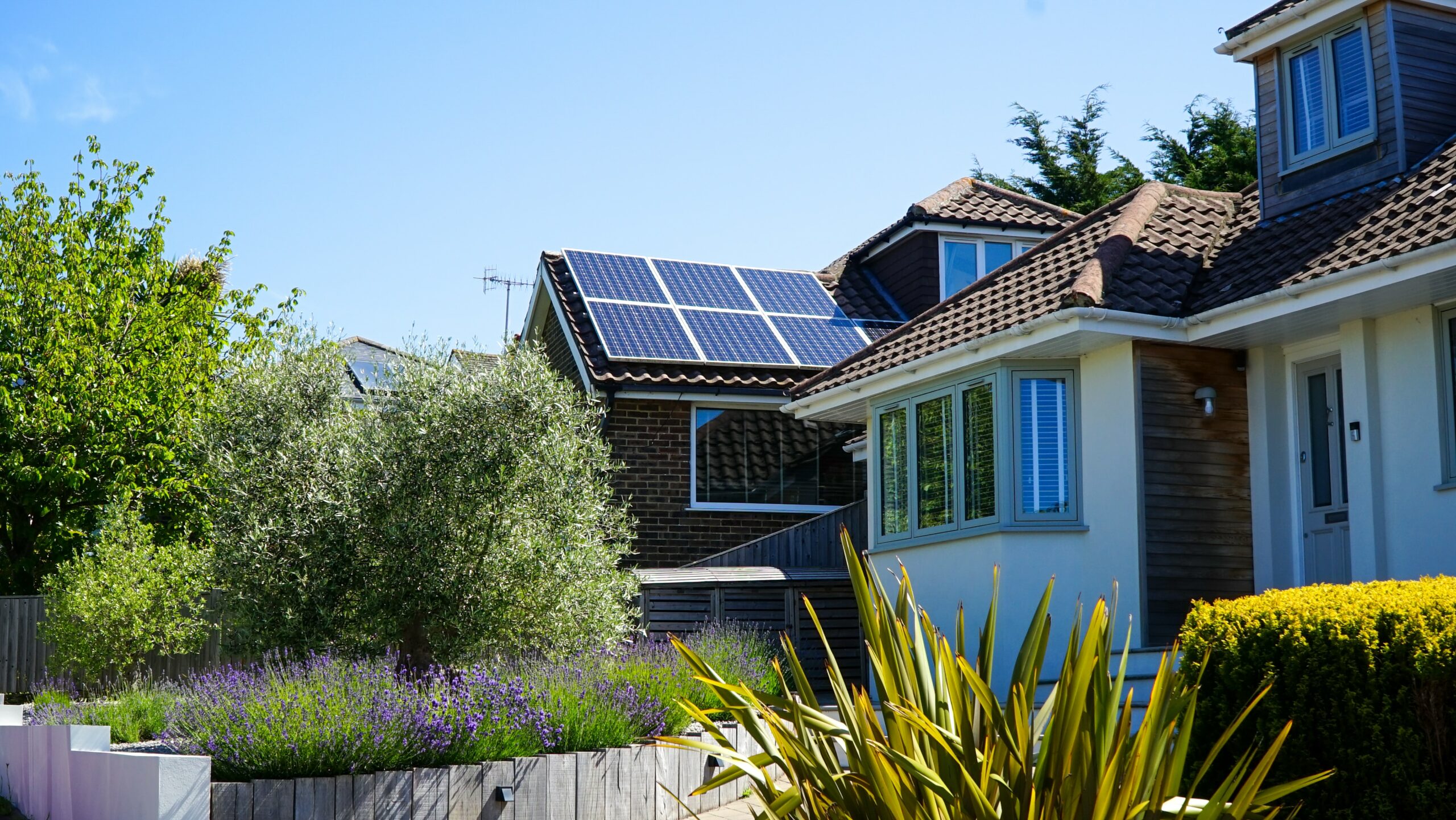 6 Amazing Advantages of Making Your Property Self-Sufficient