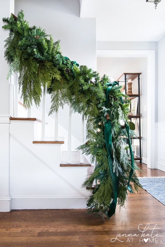 Christmas Decor Ideas for Staircase