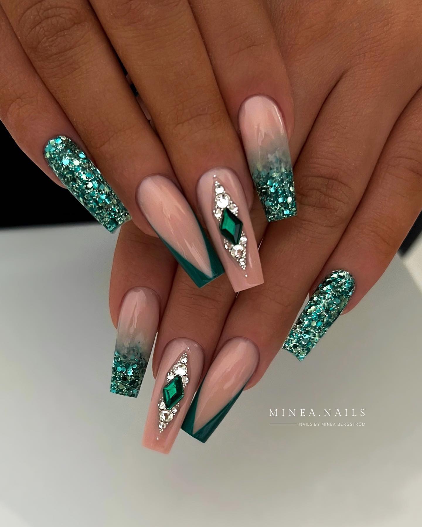40 Artistic Acrylic Nail Designs on Black Women - Coils and Glory