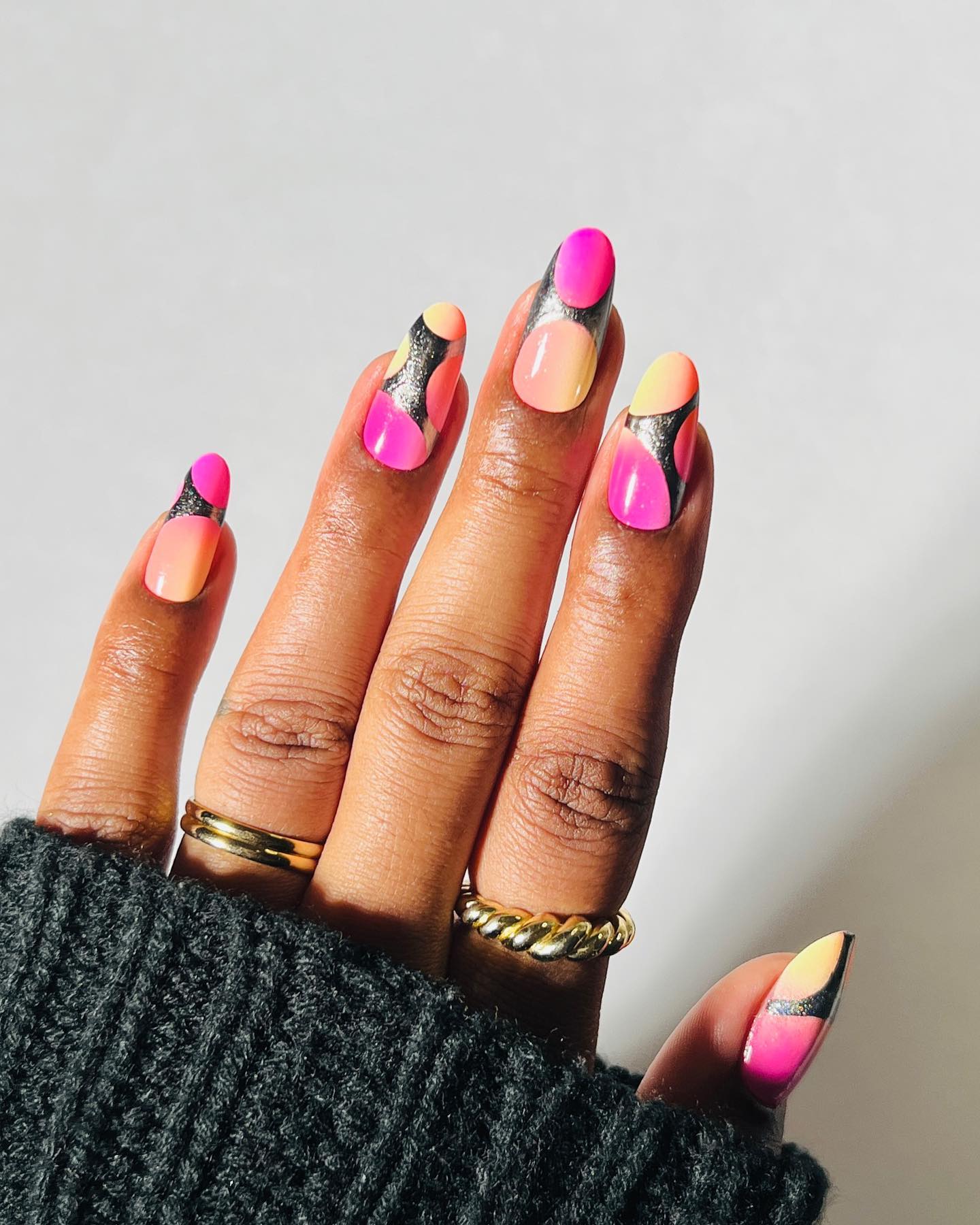 Pink summer floral nail art – Scratch