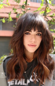 23+ Stylish Long Shaggy Hairstyles For Thick Hair