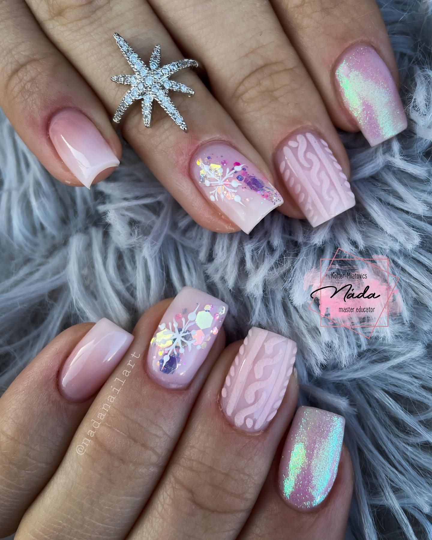 35 Elegant Christmas Acrylic Nail Design Ideas 2022 | Christmas nails easy, Christmas  nails acrylic, Acrylic nail designs
