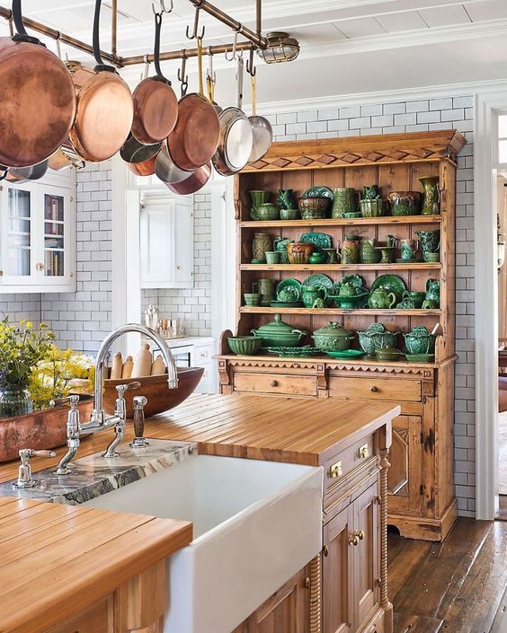 Stylish Ways To Display Your Copper Cookware 9