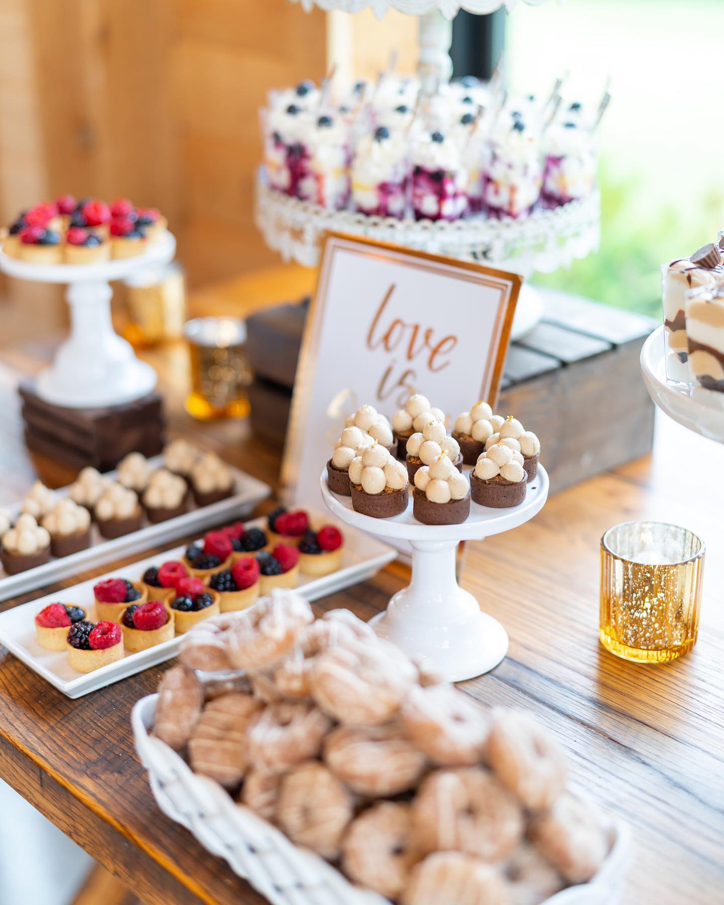 wedding dessert table ideas on a budget