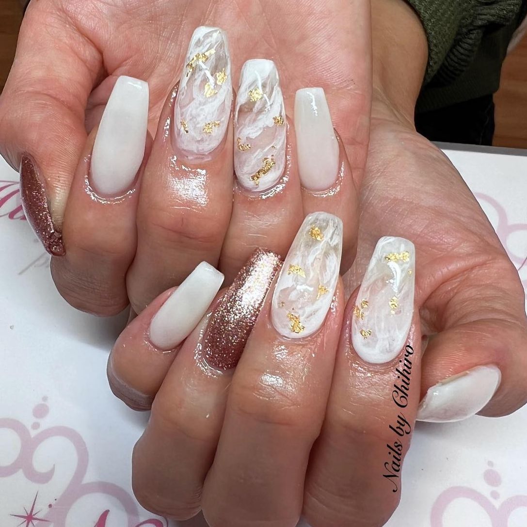 White Marble Nails 4