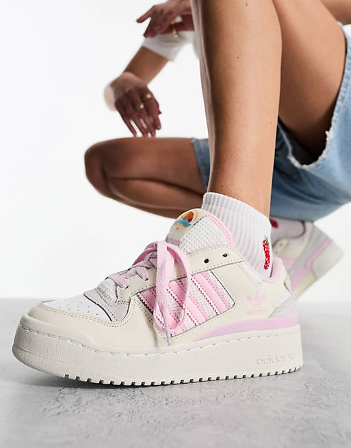 adidas originals forum bold stripe trainers in cream and pink