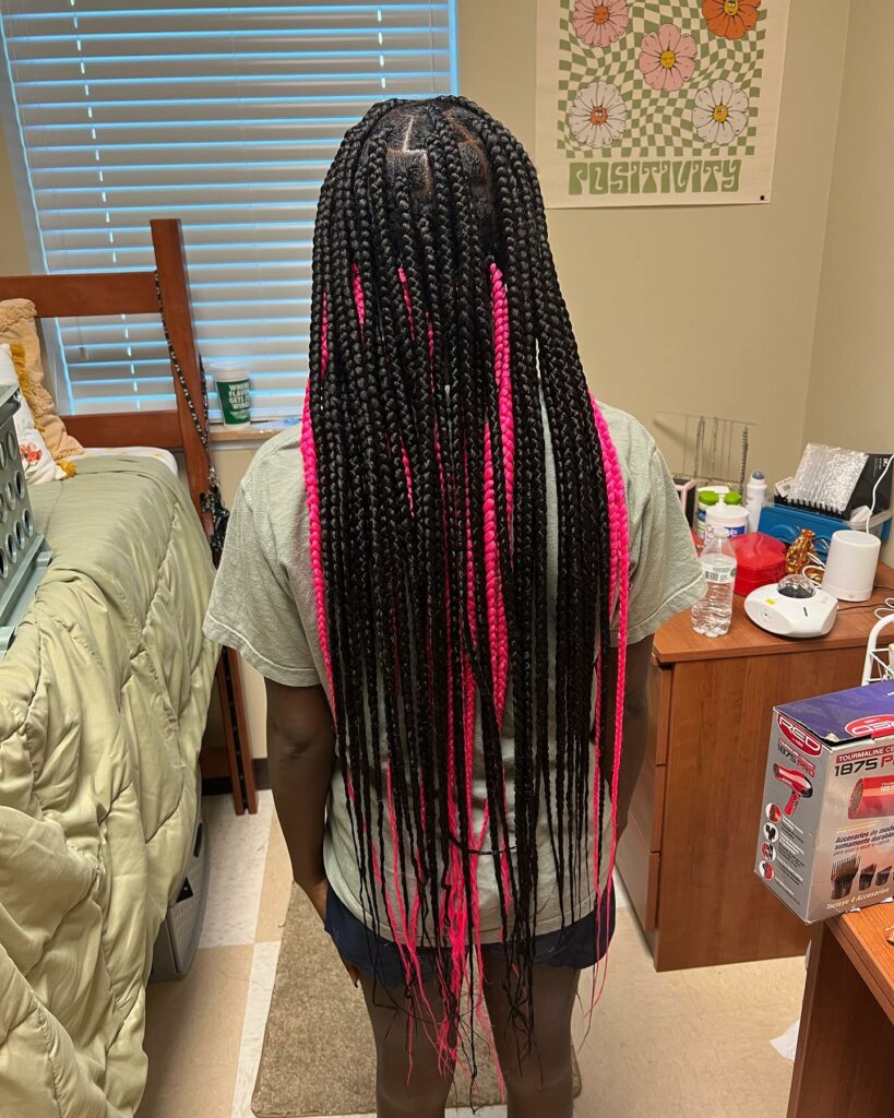 black and pink hair 32
