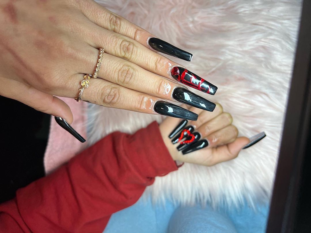 45+ Bold And Beautiful Ideas For Black Coffin Nails