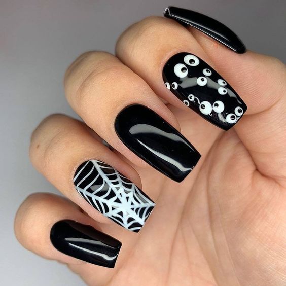 black Halloween nails ideas