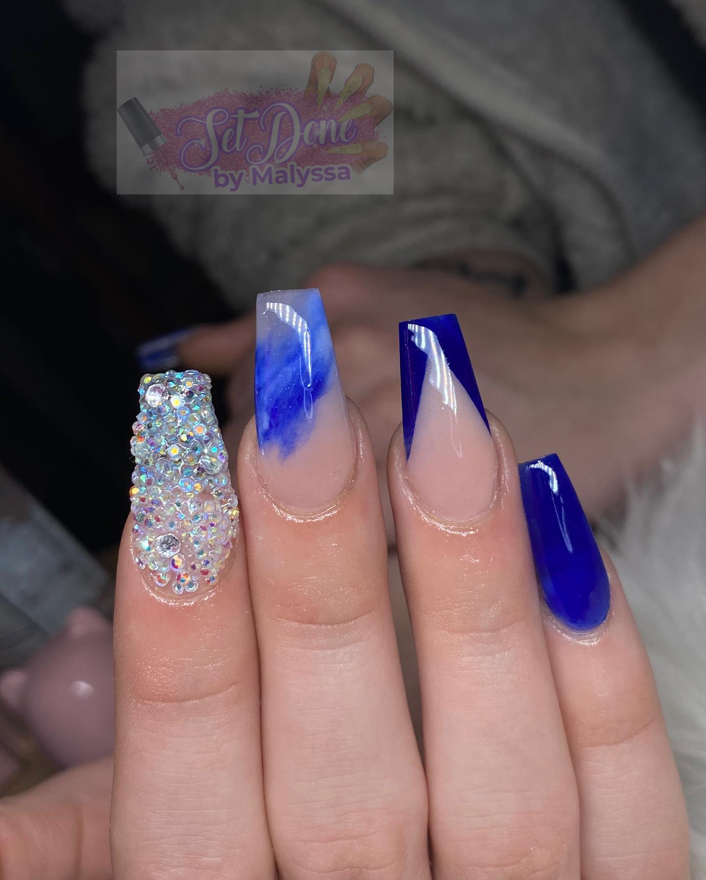 Amazon.com: MISUD 24 pcs Coffin Press on Nails Long Fake Nails Blue Glossy  Glue on Nails Glitter Ballerina Acrylic Nails Butterfly Pattern False Nails  with 3D Rhinestone Designs : Beauty & Personal