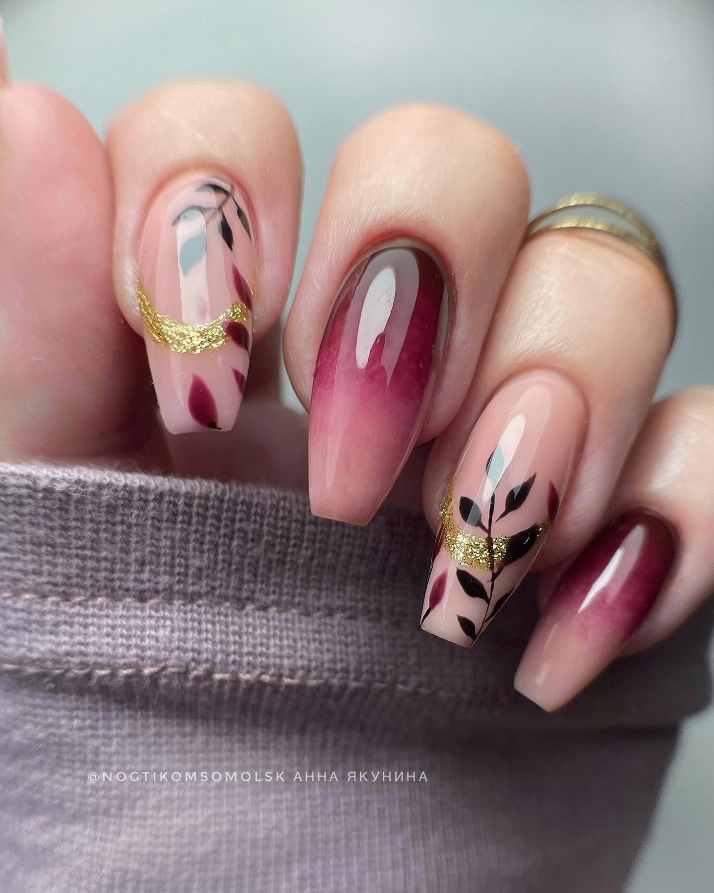 burgundy ombre nails