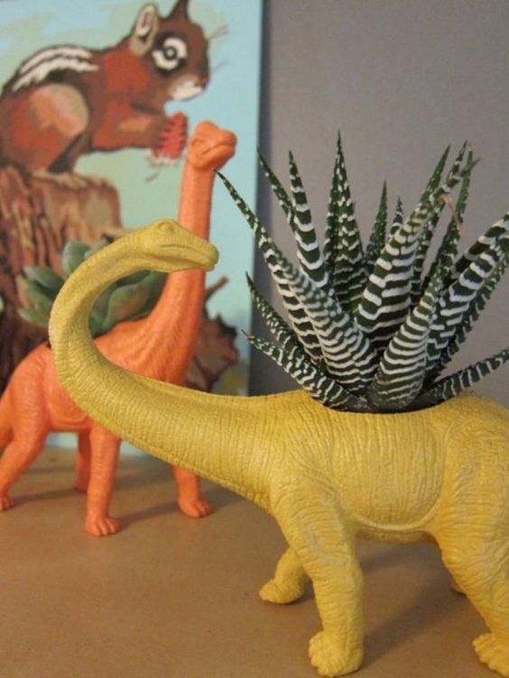 dinosaur planter 16