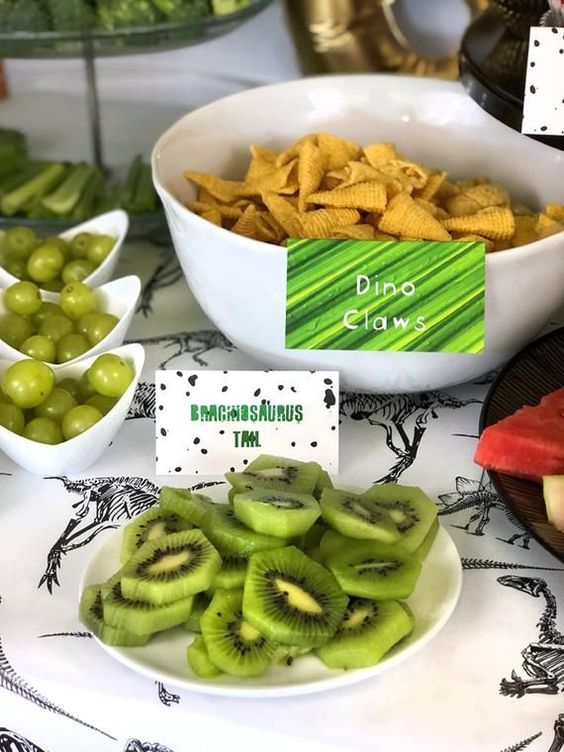 Dinosaur snacks and dinosaur food ideas for party