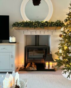 Elegant Christmas Fireplace Decorations: 30+ Beautiful Ideas To Try