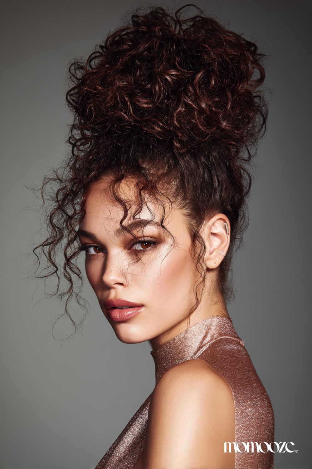 27+ Cute Hairstyles for Frizzy Hair That Actually Look Good All Day 83 frizzy hair hairstyles 29