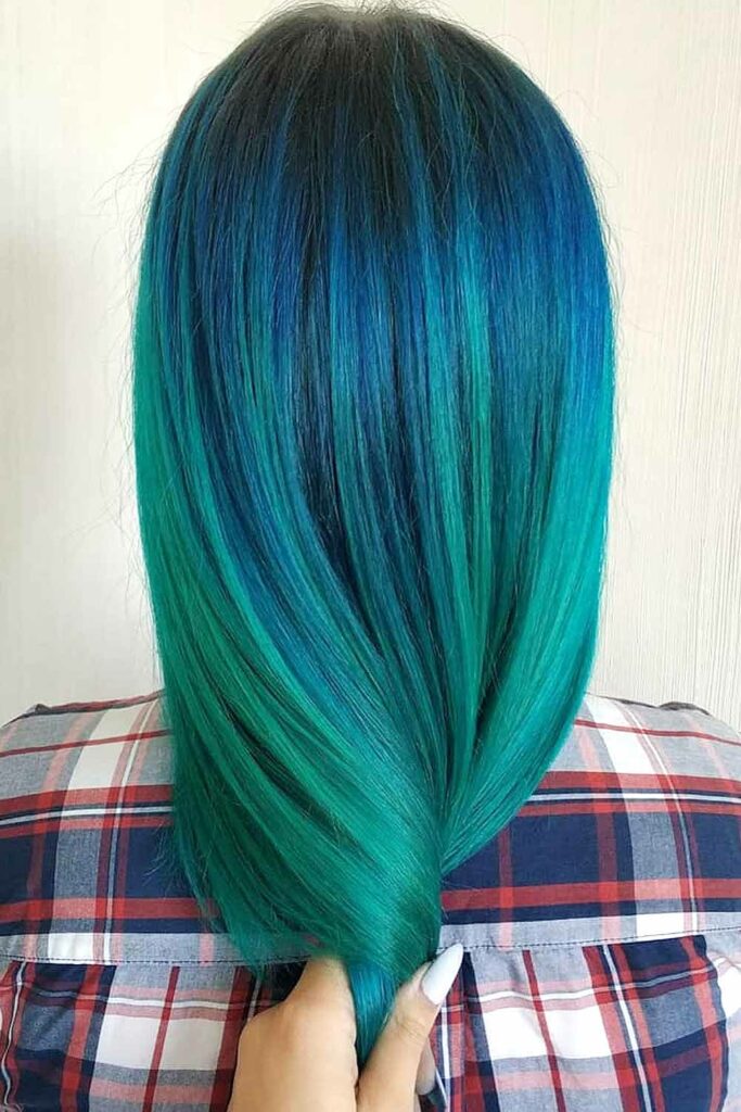mint green hair 1