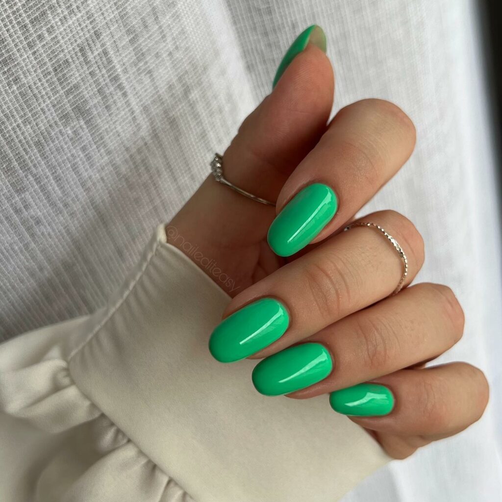 Female Hand with Long Nails and Neon Green Manicure Stock Photo - Image of  care, fingernail: 259310338
