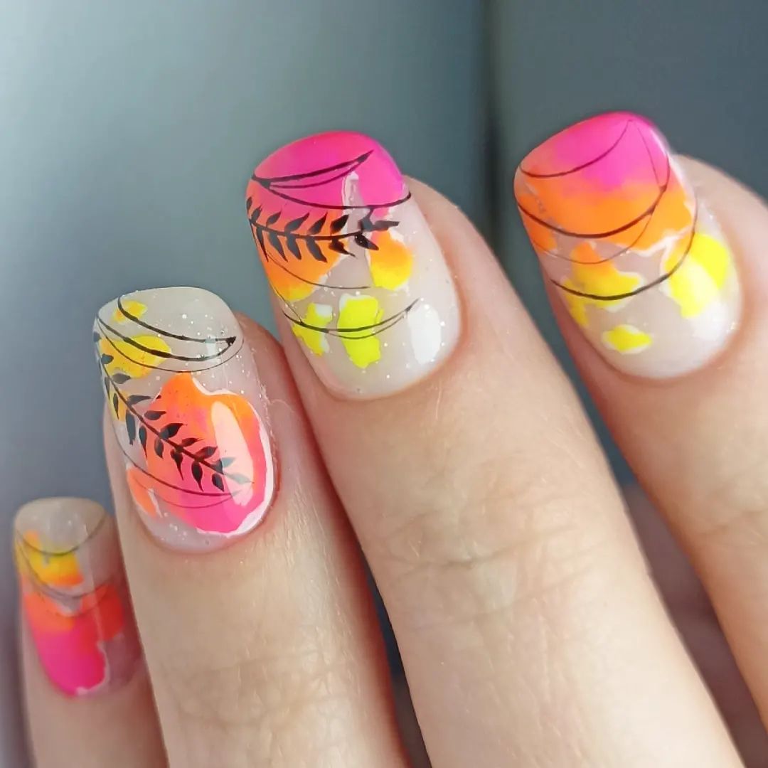 35 Fresh & Colourful Spring Nail Designs : Gradient Lilac Pink and Yellow  Nails