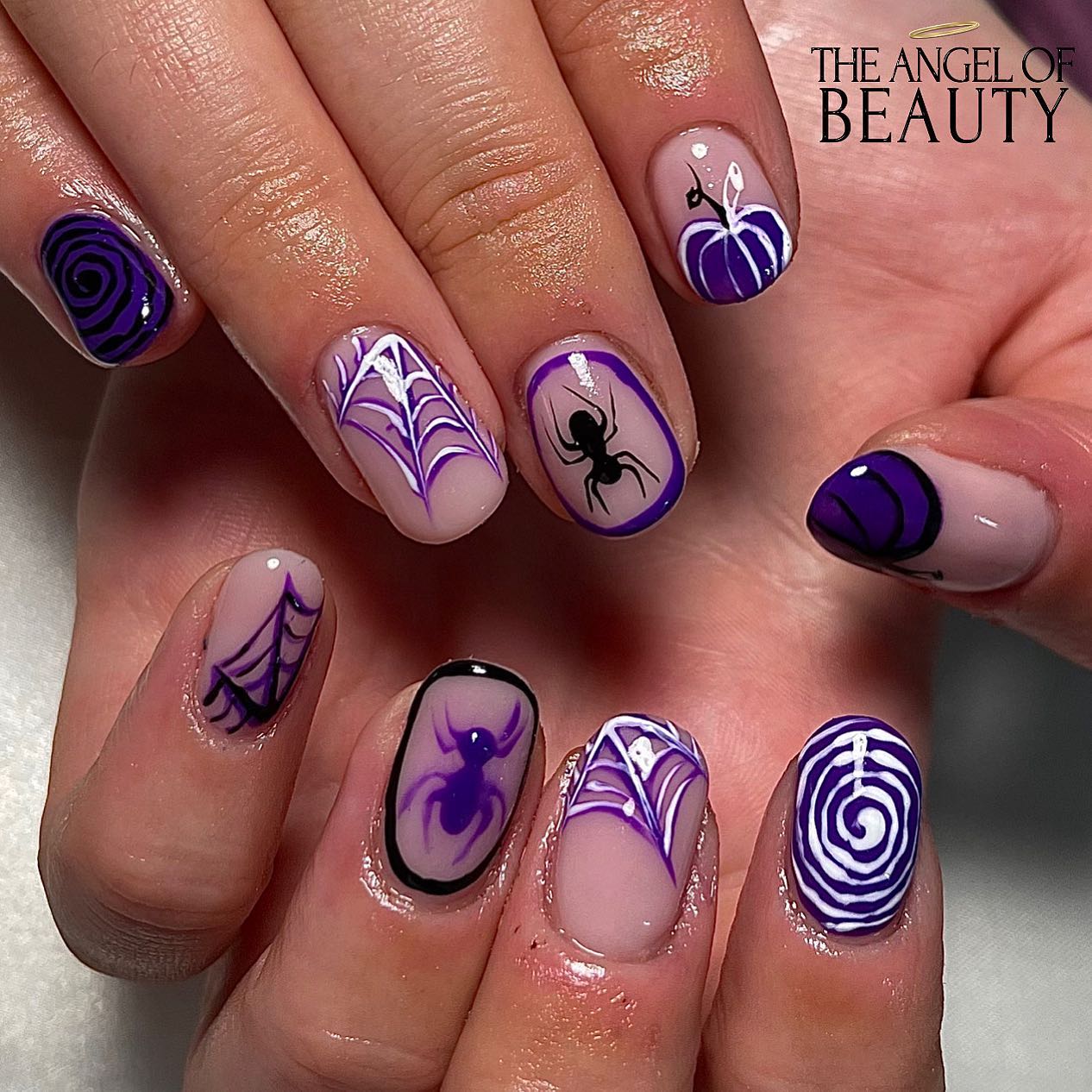 33+ Coolest Purple Halloween Nails For The Fright Night