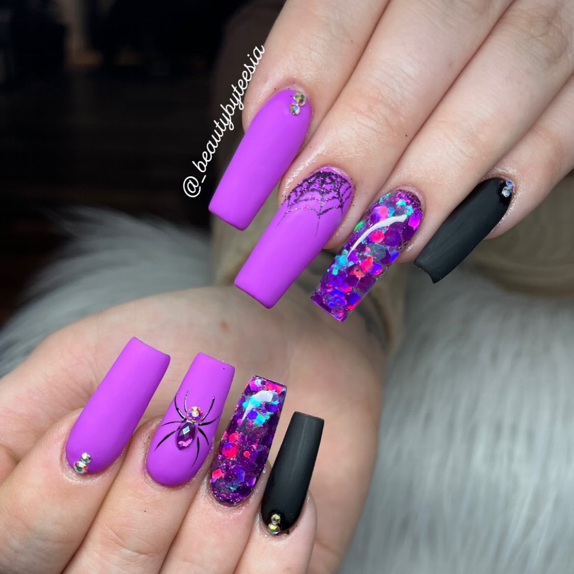 Nail Art lovers😍 @kanja.jackline #blackandpurple #blackandgold #blacknails  #pinknails #nailart #structuredmanicure #purplenails… | Instagram
