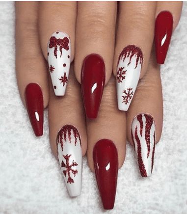 red christmas nails