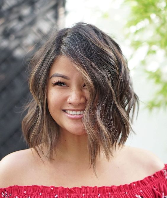 The Most Flattering Haircuts for Heart-Shaped Faces