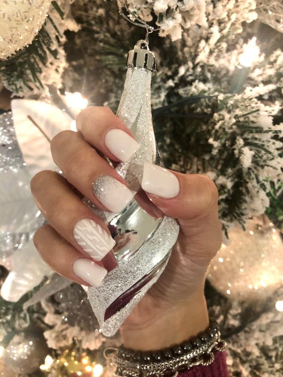 white Christmas nails designs for inspiration
