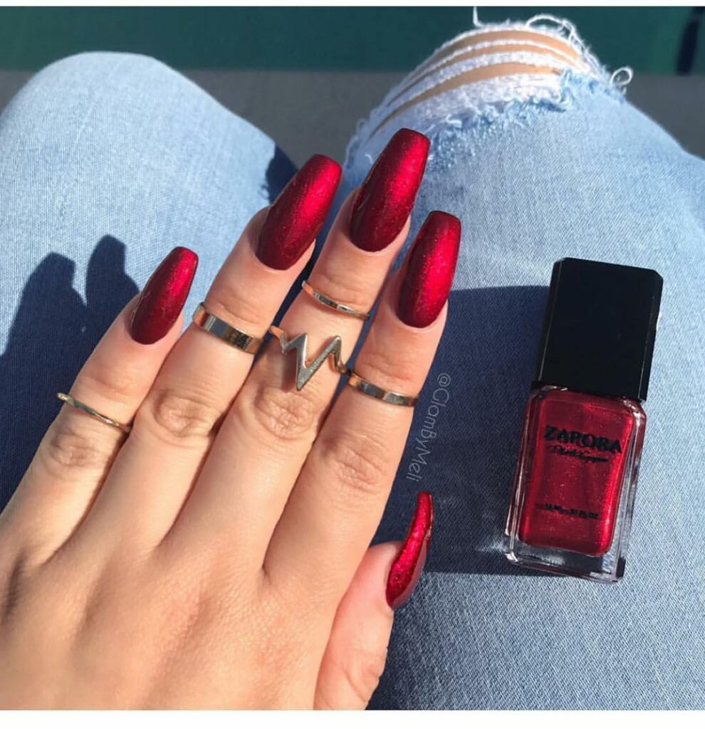 wine color nails